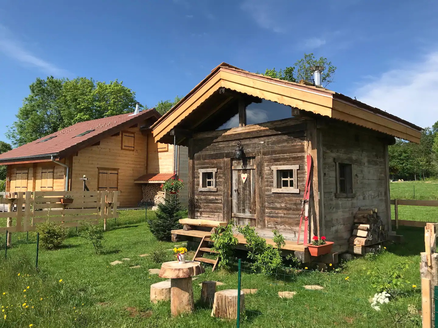 Les Plus Beaux Chalets Du Jura