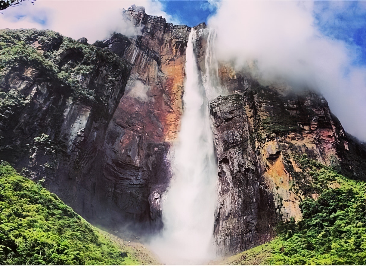 Chutes d'Angel Falls, falaise vénézuélienne, vue panoramique sur le paysage naturel
