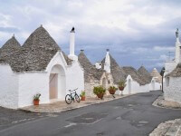 Alberobello habitations trulli, maisons, pouilles, Italie