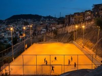 Sao Carlos favela terrain de foot