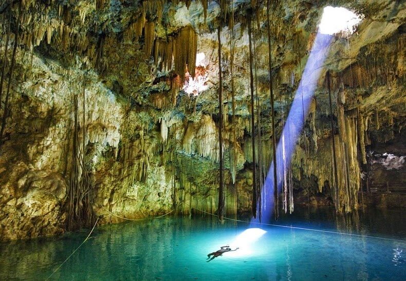 Krubera, Krubera-Voronja, grotte la plus profonde du monde, Georgie