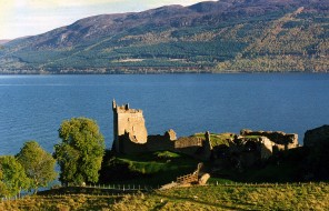 Lac Loch Ness Ecosse Highland