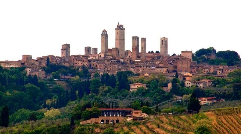 San Gimignano et ses maisons-tours en Toscane, Italie