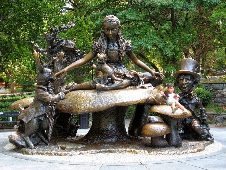 Statue d'Alice au pays des merveilles, Central Park, New York
