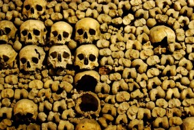 Visiter les catacombes de Paris, ossuaire municipal, dans le 14ème arrondissement