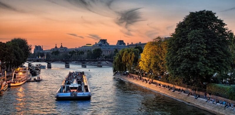 Dîner-croisière sur la Seine, Paris romantique