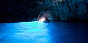 L’incroyable Grotte bleue de l’île de Capri