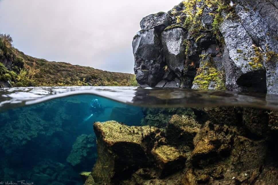 photo sous la surface de l'eau, photo aquatique incroyables