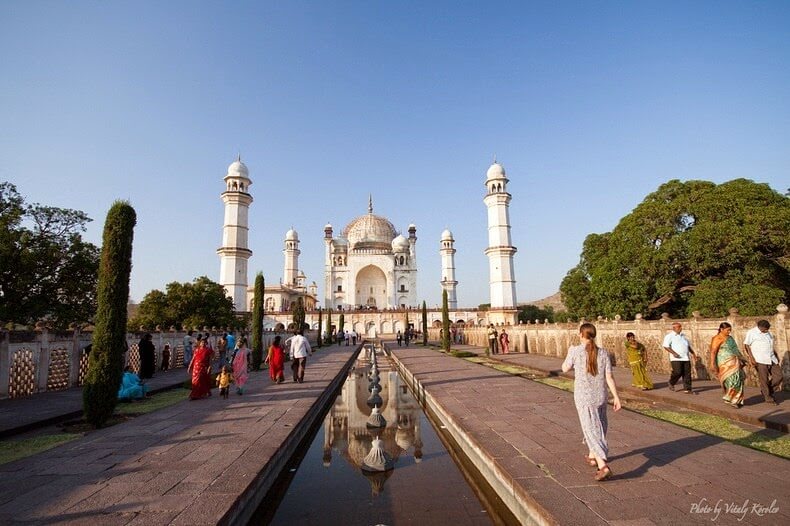Bibi Ka Maqbara, construction jumelle du Taj Mahal