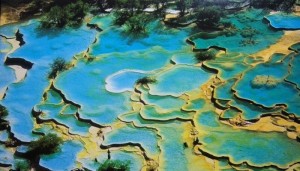 Découvrez Huanglong et ses piscines calcaires en Chine