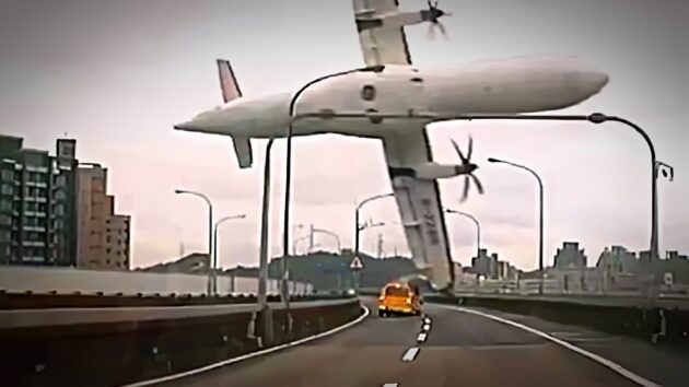 5 vidéos impressionnantes de crash d’avions