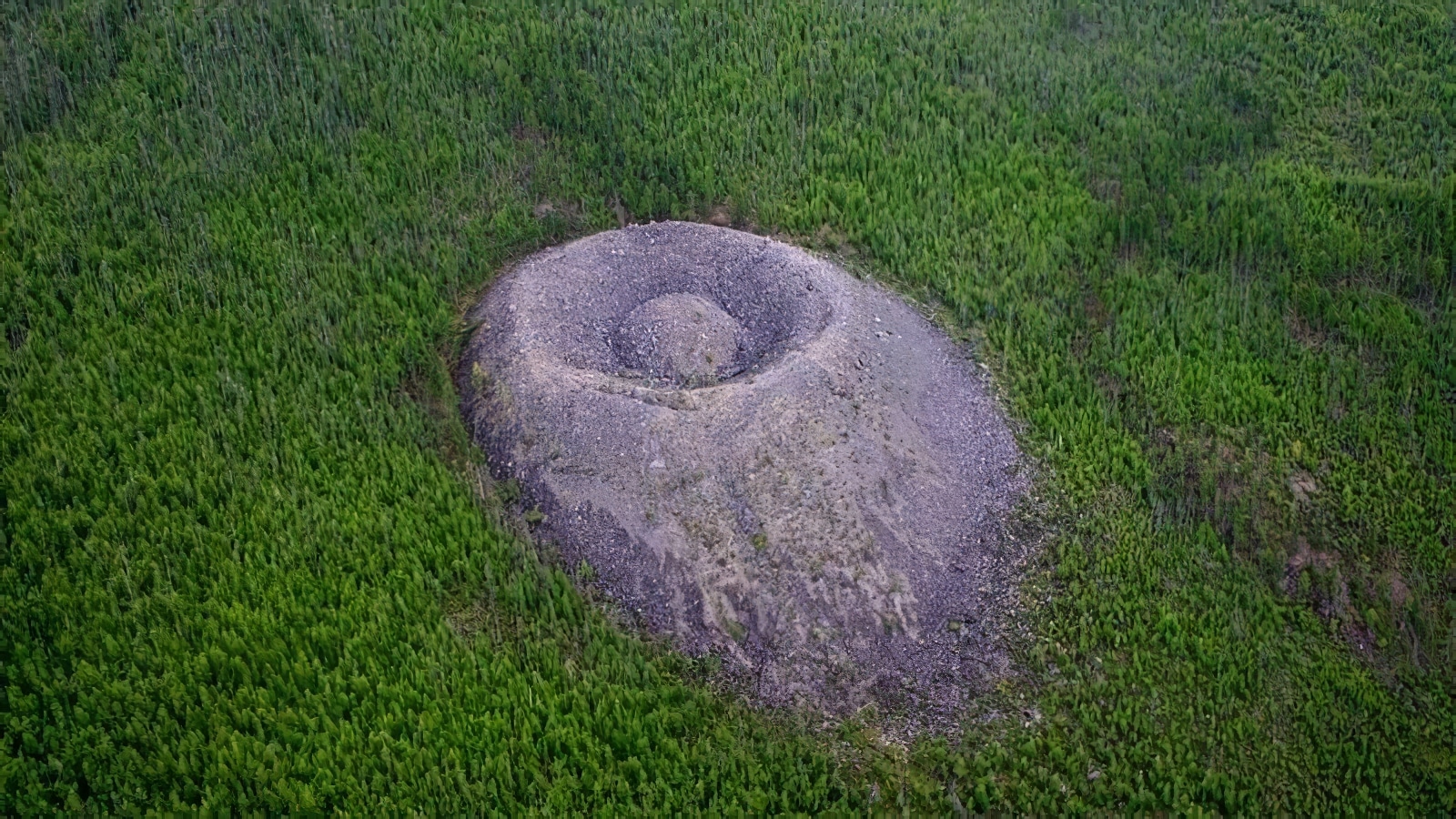 Cratère Patomsky, Russie
