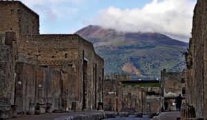 Pompéi, un voyage intemporel dans la cité perdue et en péril