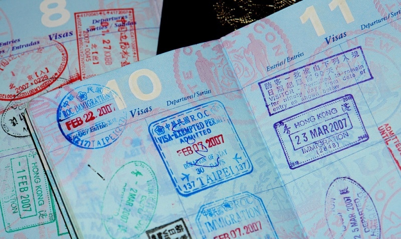 Tampons sur un passeport