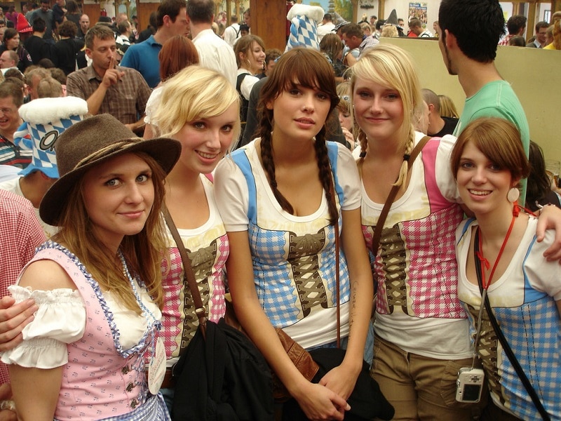 Oktoberfest, costumes traditionnels, Munich
