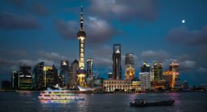 Vue panoramique sur la ville de Shanghai avec des gratte-ciels modernes