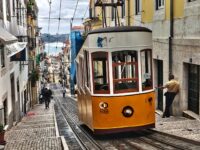 Transports à Lisbonne, se déplacer en bus, métro, tramway, train