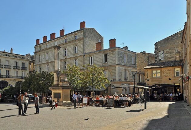 Salons de thé, bars à chats, cafés littéraires… les 6 bonnes adresses du moment sur Bordeaux !