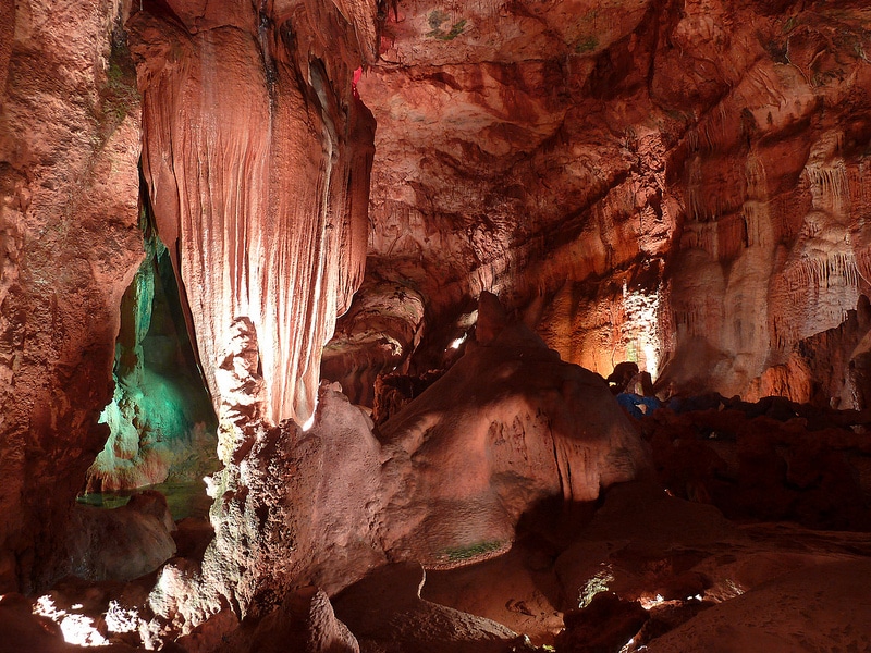 Les plus beaux endroits à visiter au Portugal, Les grottes Mira de Aire