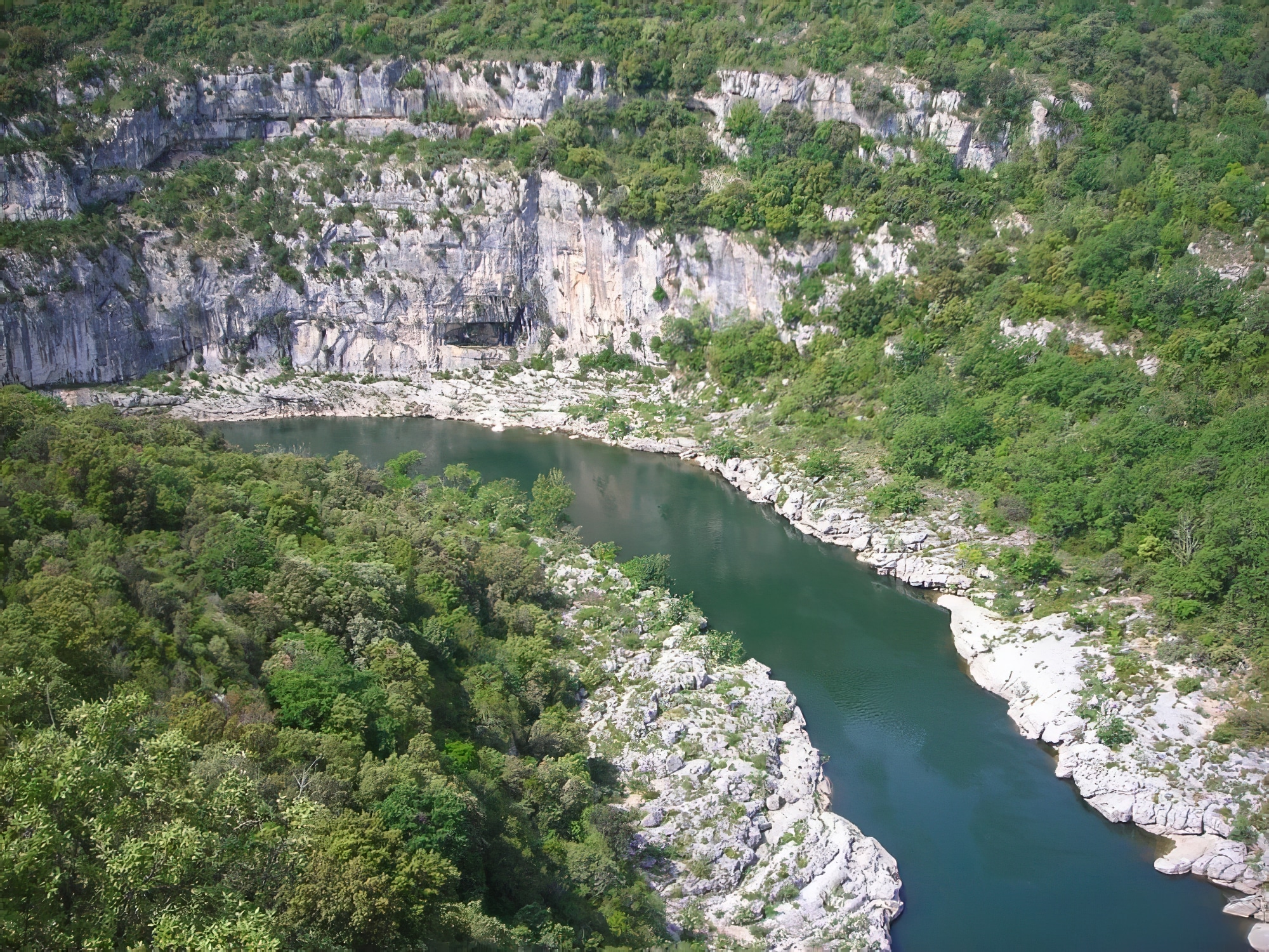21 sites où faire du canoë-kayak en Ardèche