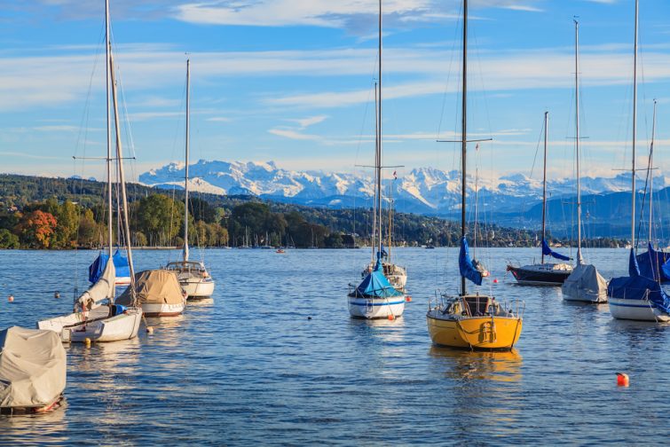 lac de Zurich en Suisse