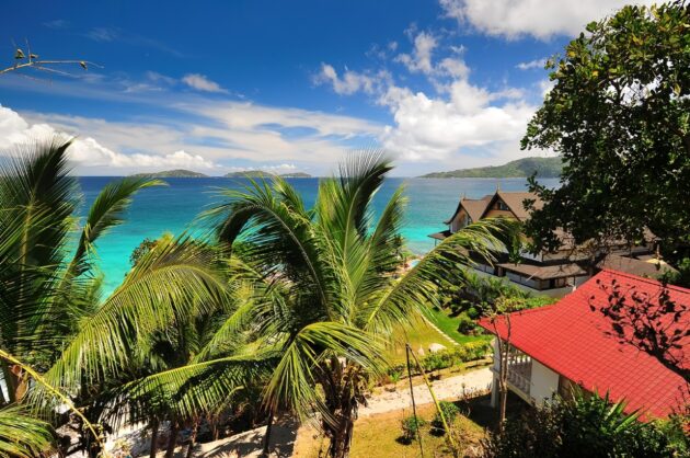 Sur quelle île loger aux Seychelles ?