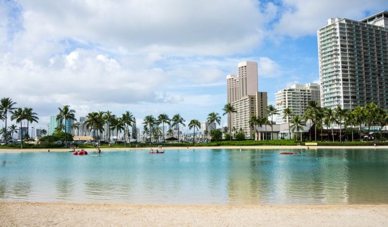 Spiaggia di Waikiki, fare vedere Honolulu