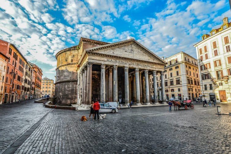 Façade du Panthéon à Rome