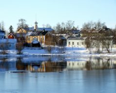 vue hivernale de la ville d'Oulu en Finlande