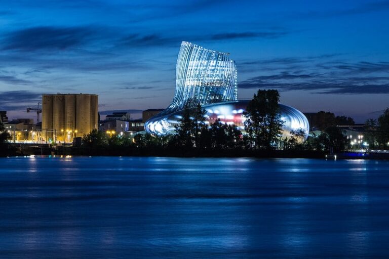 Visiter La Cité Du Vin à Bordeaux : Billets, Tarifs, Horaires