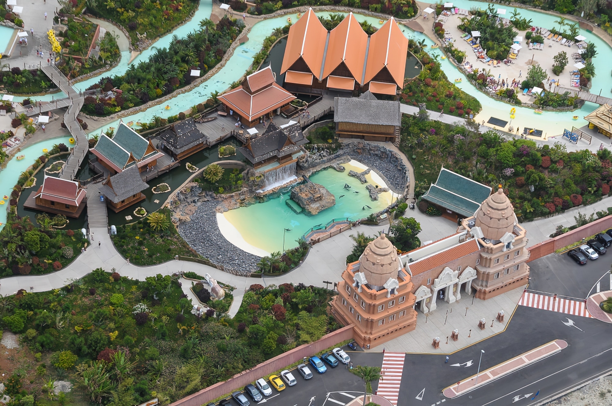 Is Siam Park Tenerife Open In November