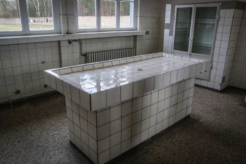 Berlin - Camp de Sachsenhausen salle médicale