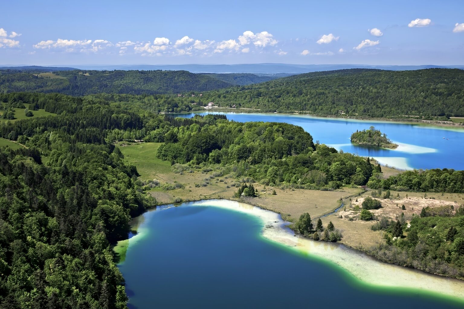 Visiter Le Jura : Les 14 Choses Incontournables à Faire