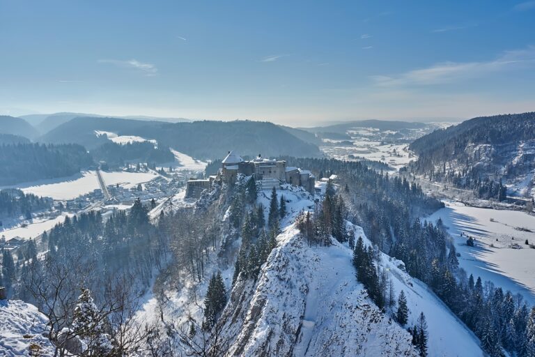 Visiter Le Jura : Les 14 Choses Incontournables à Faire