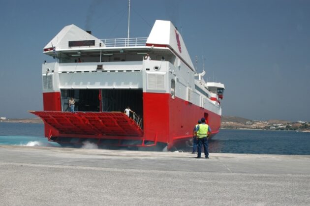piraeus to paros ferry piraeus to paros ferry