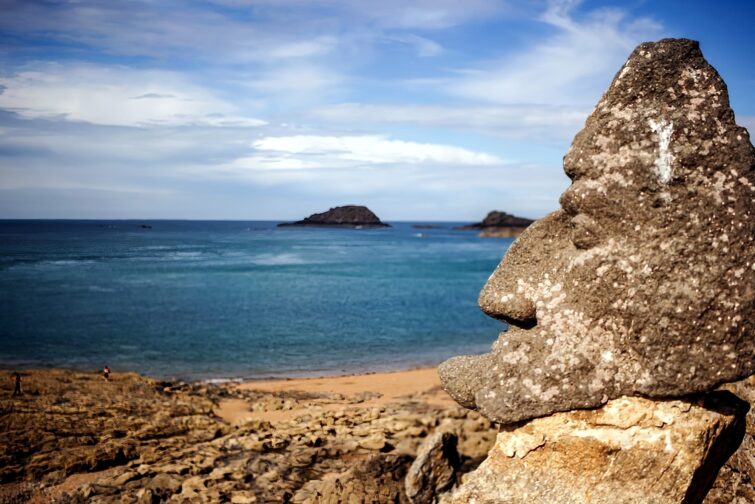 rochers sculptés Bretagne Saint Malo