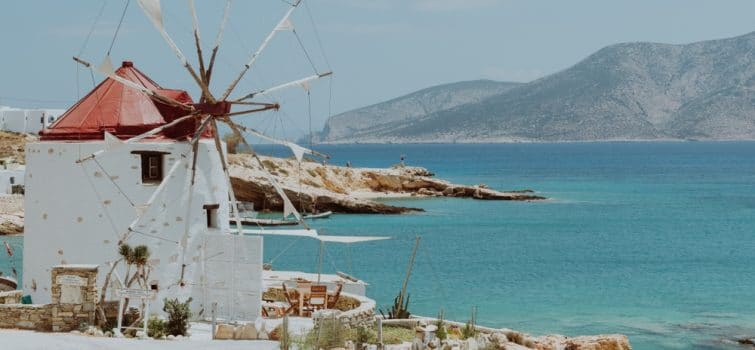 koufonissi moulin et mer bleue en grece