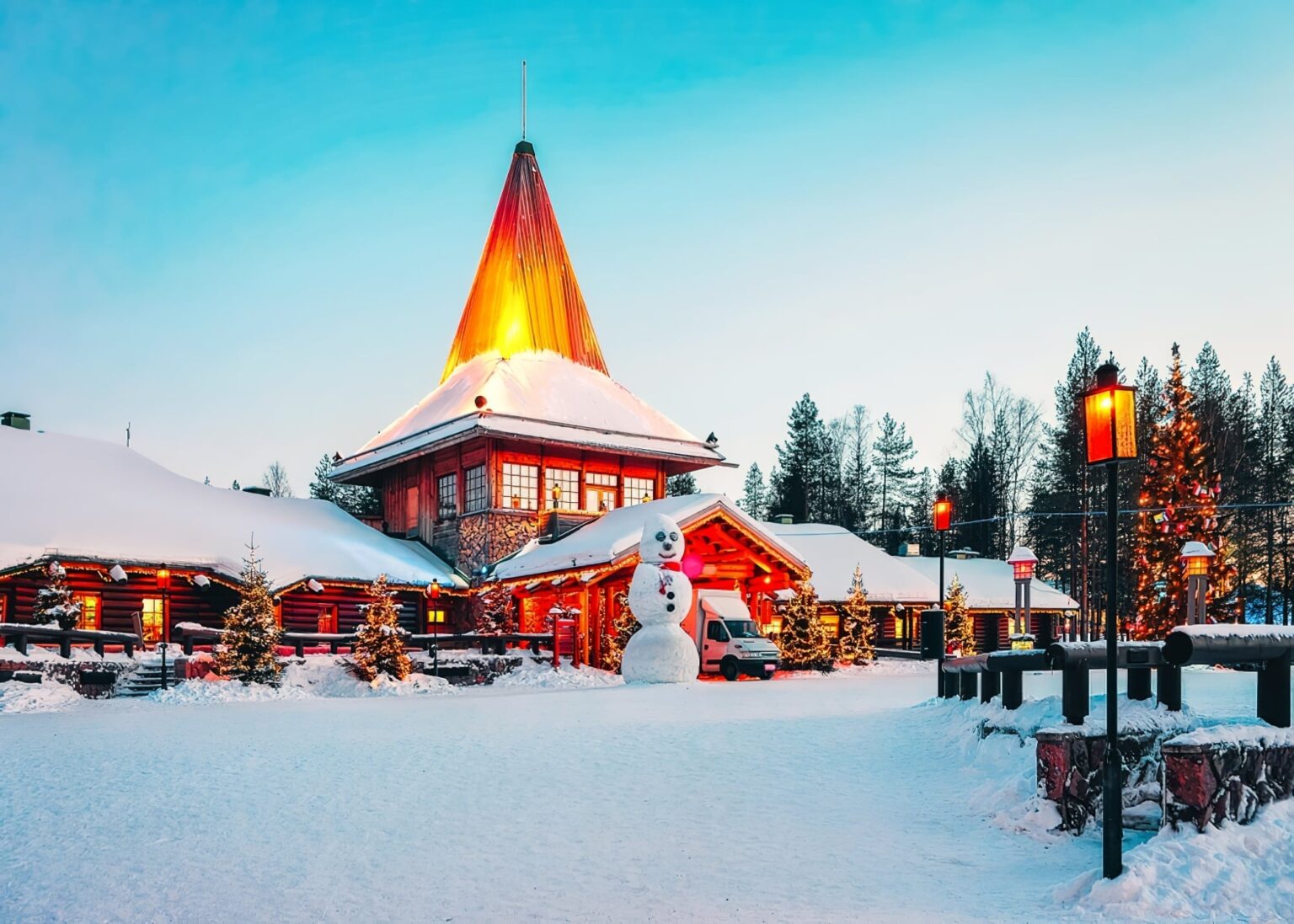 Visiter le Village du Père Noël : de la légende au rêve éveillé