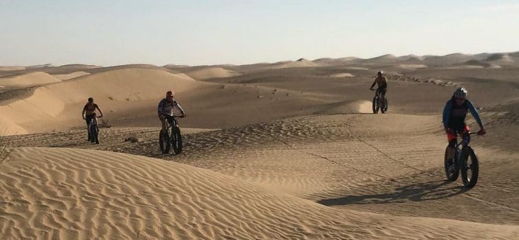 Fatbike dans le désert de Dubaï 