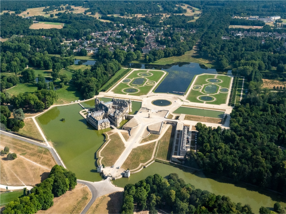 Vue aérienne du château de Chantilly