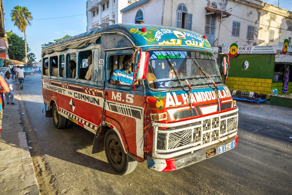 Saint-Louis, Sénégal, mini-bus