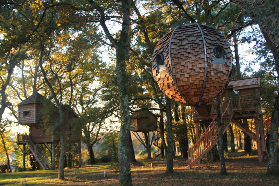 Les Cabanes Du Menoynull