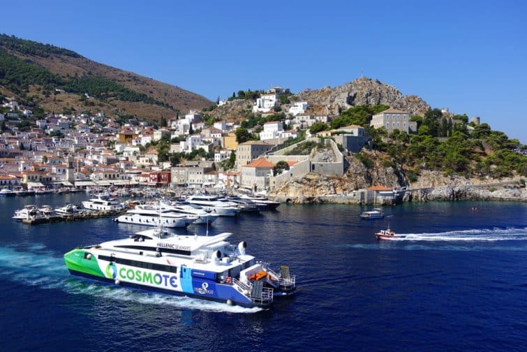 traghetto nave idra grecia