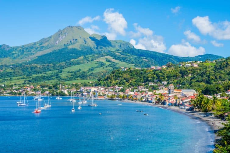 Baie des Caraïbes Saint-Pierre en Martinique à côté du volcan de la Montagne Pelée