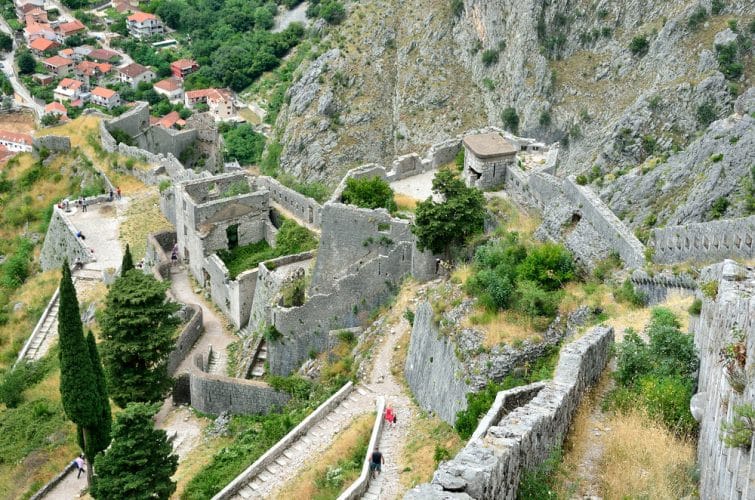 Monténégro, Kotor, vieille ville, ancienne forteresse