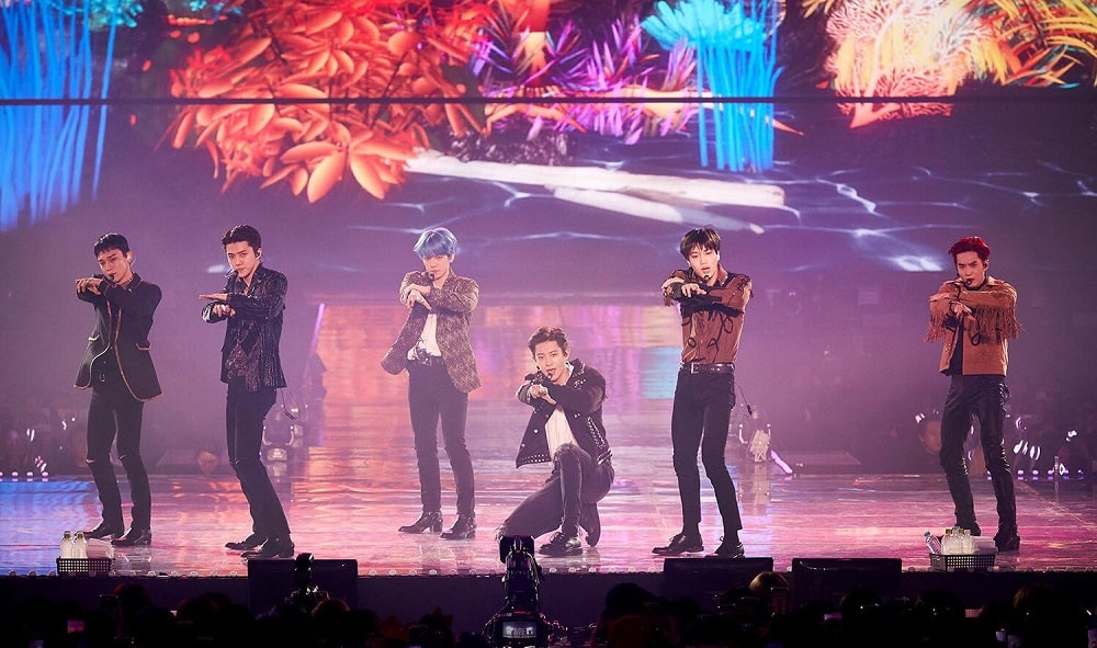 Le groupe de Kpop Exo sur scène