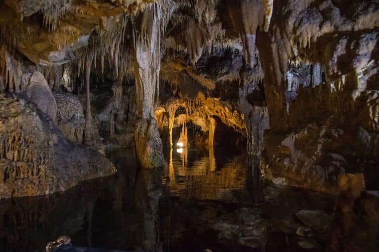La grotte de Glyfada ou grotte Vlychada
