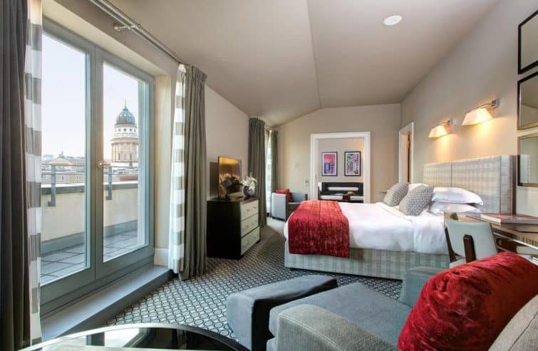Chambre avec vue au Rocco Forte Hotel de Rome, Berlin