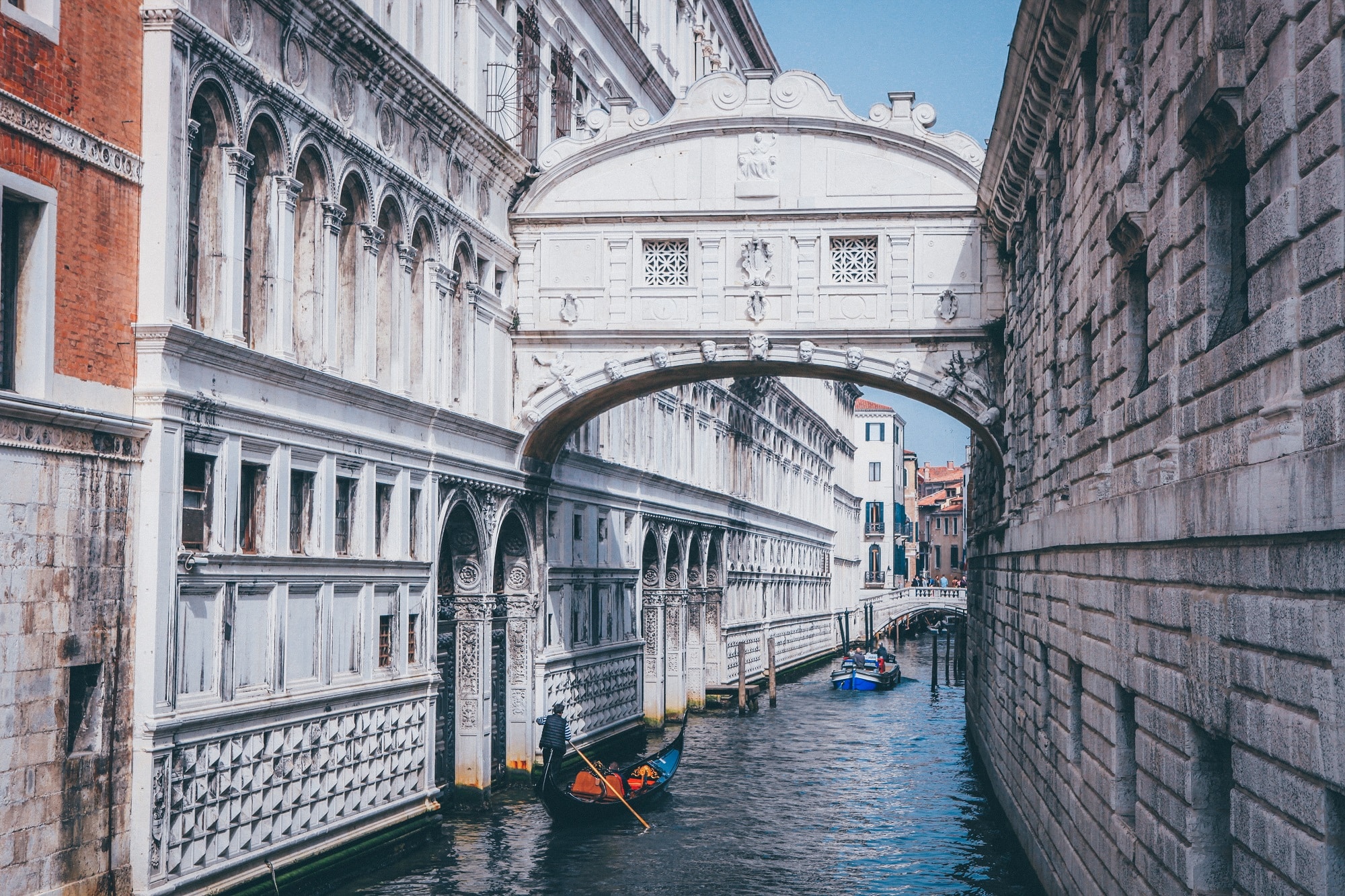 Pont des soupirs en gondole, Venise