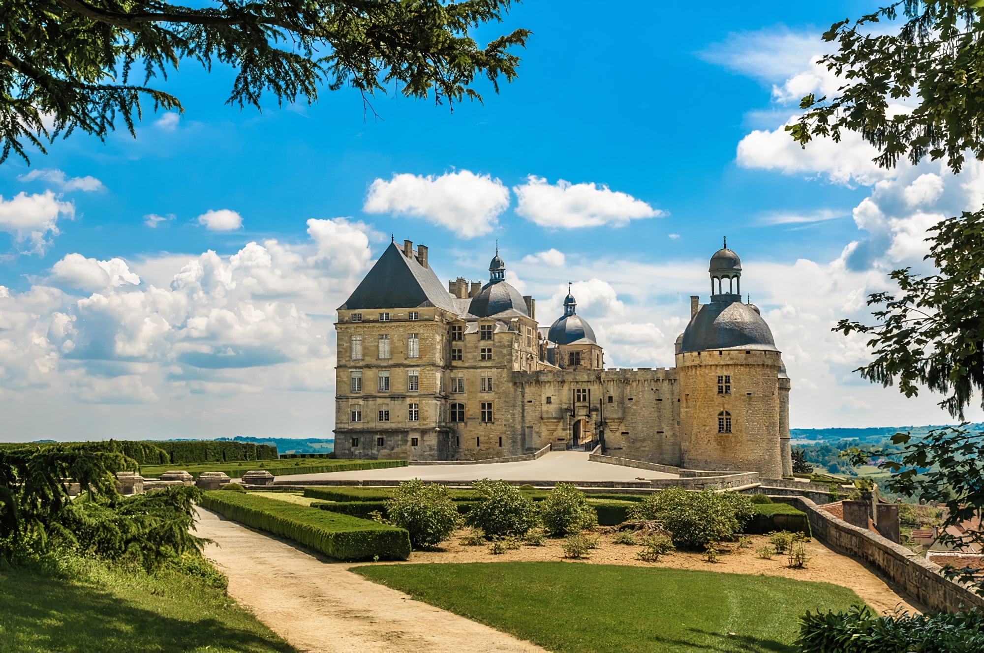 Visiter le château de Hautefort